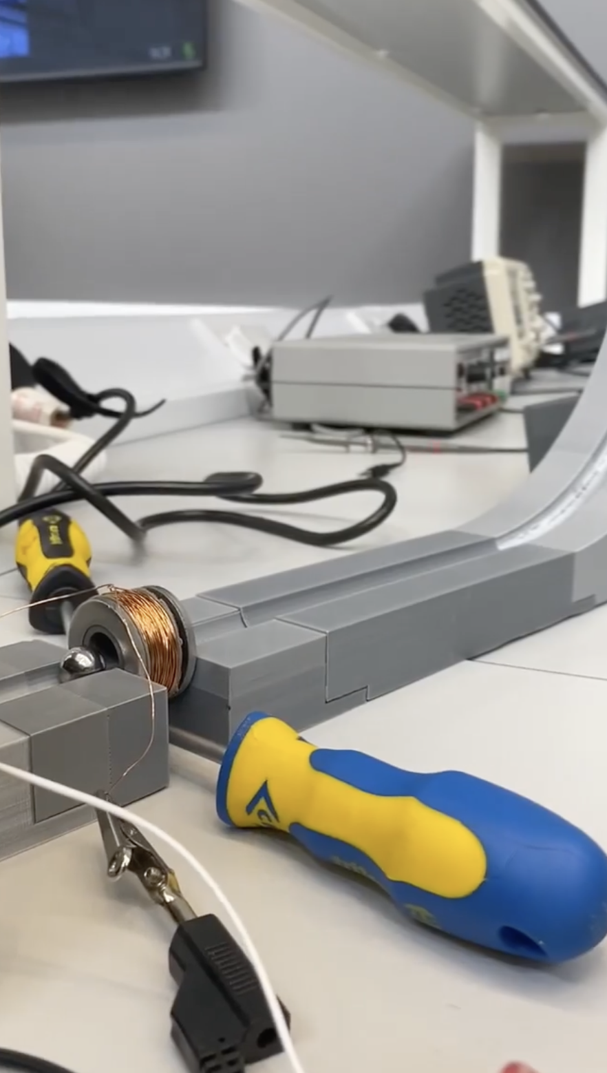 Electromagnet Test Setup — Coil on Vertical Rail